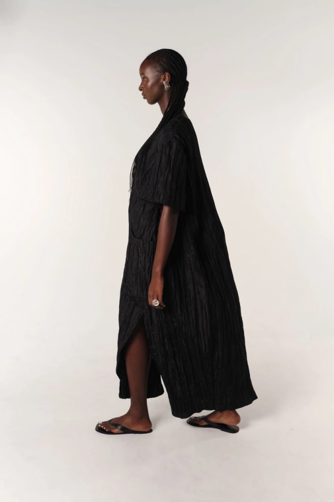 fibyus black crinkle maxi dress side